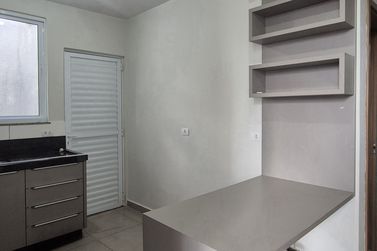Casa &agrave; venda - 100m&sup2; - Centro