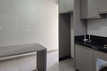 Casa &agrave; venda - 100m&sup2; - Centro