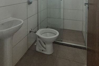 Casa &agrave; venda - 100m&sup2; - Centro