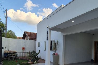 Casa &agrave; venda - 185m&sup2; - SUMARE