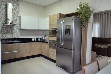 Casa &agrave; venda - 185m&sup2; - SUMARE