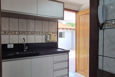 Casa &agrave; venda - 230m&sup2; - JD S Jorge 