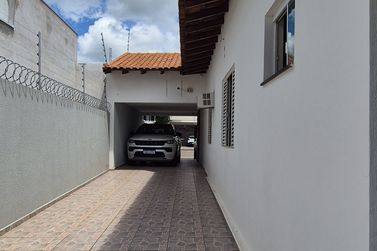 Casa &agrave; venda - 230m&sup2; - JD S Jorge 