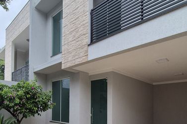 Sobrado &agrave; venda - 130m&sup2; - JD Ouro Branco 