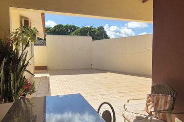 Casa &agrave; venda - 234m&sup2; -  Centro