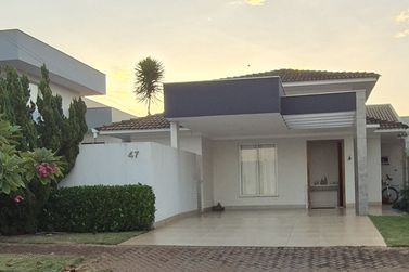 Casa &agrave; venda - 160m&sup2; - Condom&iacute;nio ARAUC&Aacute;RIA 