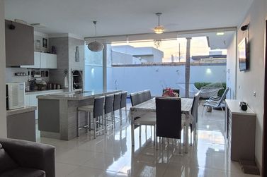 Casa &agrave; venda - 160m&sup2; - Condom&iacute;nio ARAUC&Aacute;RIA 