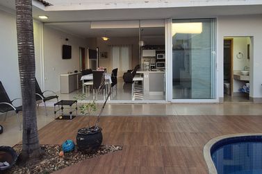 Casa &agrave; venda - 160m&sup2; - Condom&iacute;nio ARAUC&Aacute;RIA 