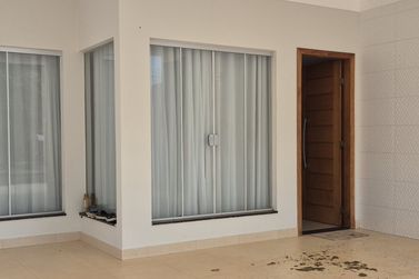 Casa &agrave; venda - 200m&sup2; - JD Santos Dumont 