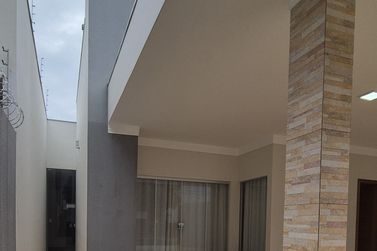 Casa &agrave; venda - 200m&sup2; - JD Santos Dumont 