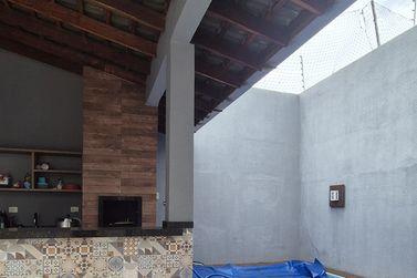 Casa &agrave; venda - 200m&sup2; - JD Santos Dumont 