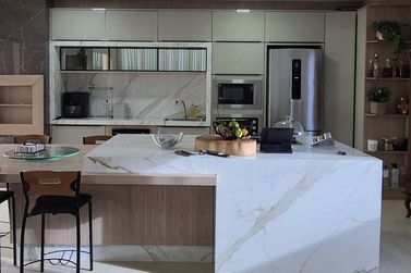 Casa &agrave; venda - 215m&sup2; - JD Oasis