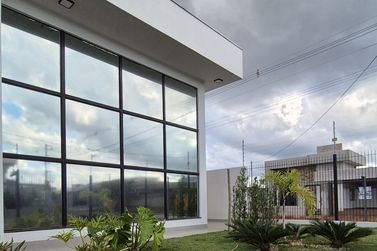 Casa &agrave; venda - 215m&sup2; - JD Oasis