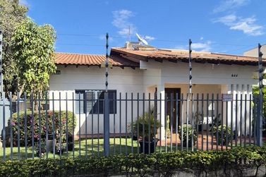 Casa &agrave; venda - 220m&sup2; - Jardim Progresso 