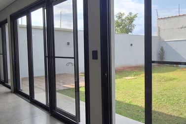 Casa &agrave; venda - 247m&sup2; - Prox mercado Camilo