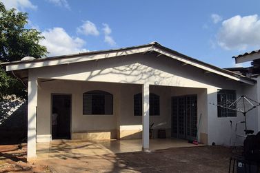 Casa &agrave; venda - 95m&sup2; - Prox campo D E R