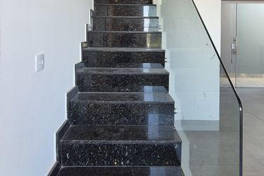 Sobrado &agrave; venda - 165m&sup2; - Jardim oasis