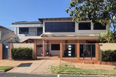 Casa &agrave; venda - 460m&sup2; - Jd igua