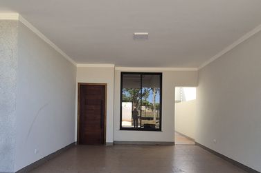 Casa &agrave; venda - 135m&sup2; - JD Ouro Branco 