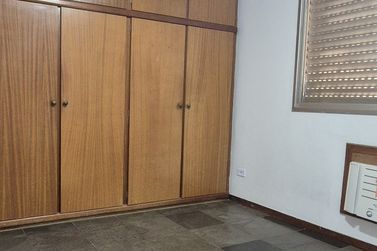Apartamento &agrave; venda - 115m&sup2; - Centro