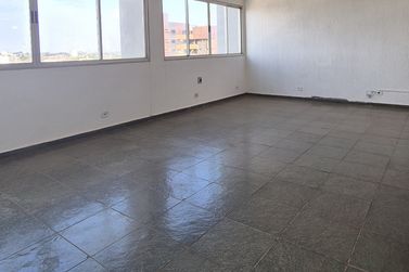 Apartamento &agrave; venda - 120m&sup2; - Centro