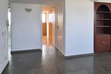 Apartamento &agrave; venda - 120m&sup2; - Centro