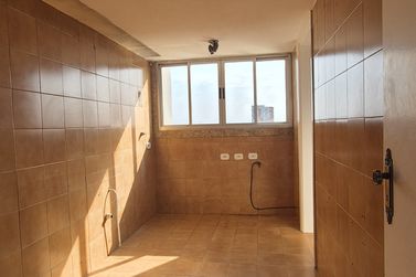 Apartamento &agrave; venda - 120m&sup2; - Centro