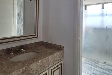 Apartamento &agrave; venda - 120m&sup2; - Centro