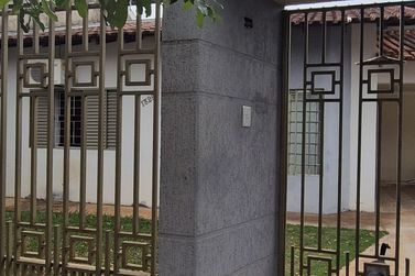 Casa &agrave; venda - 132m&sup2; - Pr&oacute;xima Col&eacute;gio Estadual 