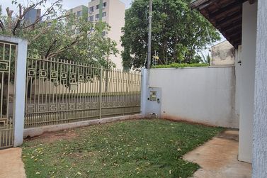 Casa &agrave; venda - 132m&sup2; - Pr&oacute;xima Col&eacute;gio Estadual 