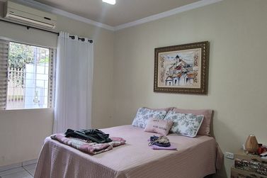Casa &agrave; venda - 132m&sup2; - Pr&oacute;xima Col&eacute;gio Estadual 
