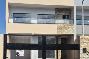 Sobrado &agrave; venda - 120m&sup2; - Sumar&eacute; 