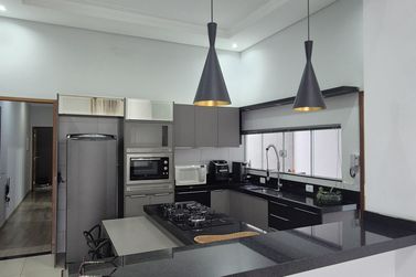 Casa &agrave; venda - 105m&sup2; - Jardim das Na&ccedil;&otilde;es 