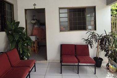 Casa &agrave; venda - 200m&sup2; - Centro