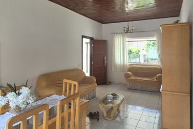 Casa &agrave; venda - 260m&sup2; - Centro