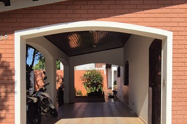 Casa &agrave; venda - 220m&sup2; - Jardim Igua&ccedil;u 