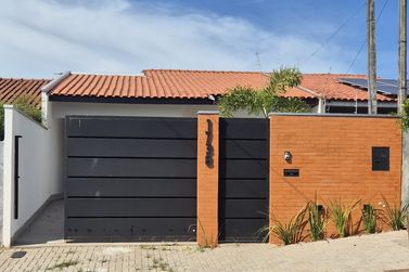 Casa &agrave; venda - 130m&sup2; - Centro