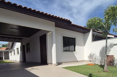 Casa &agrave; venda - 130m&sup2; - Centro