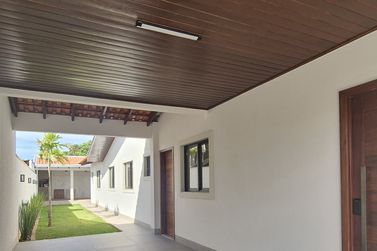 Casa &agrave; venda - 130m&sup2; - Centro