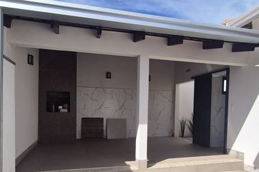 Casa &agrave; venda - 130m&sup2; - Centro