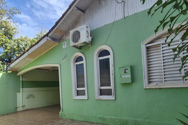 Casa &agrave; venda - 252m&sup2; - Centro