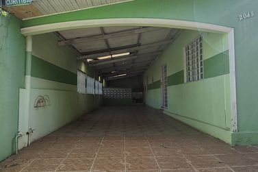 Casa &agrave; venda - 252m&sup2; - Centro