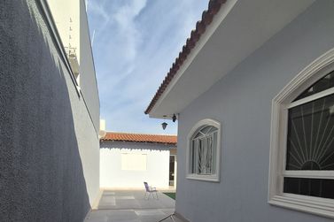 Casa &agrave; venda - 285m&sup2; - JD Ouro Branco 