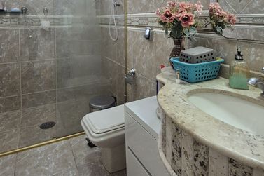 Casa &agrave; venda - 285m&sup2; - JD Ouro Branco 