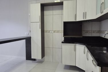 Sobrado &agrave; venda - 170m&sup2; - JD OURO BRANCO