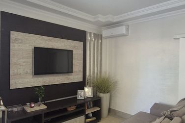 Casa &agrave; venda - 207m&sup2; - Centro
