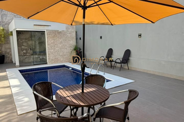 Sobrado &agrave; venda - 207m&sup2; - Centro