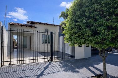 Casa &agrave; venda - 70m&sup2; - Jardim das Na&ccedil;&otilde;es