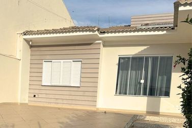 Casa para alugar - 386m&sup2; - Jardim Igua&ccedil;u