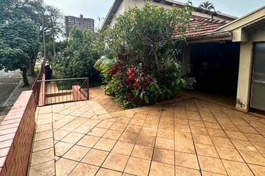 Terreno &agrave; venda - 450m&sup2; - Centro